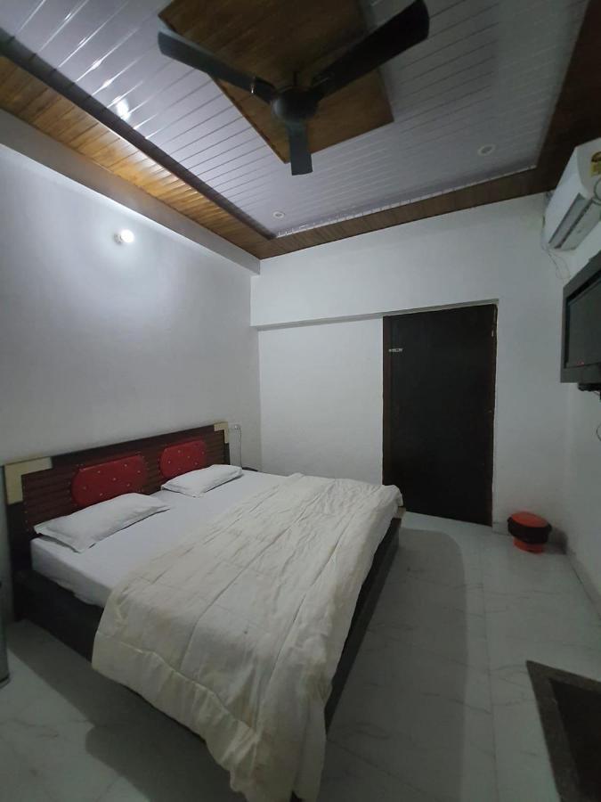Oyo 83936 Chaudhary Guest House Bulandshahr Екстериор снимка