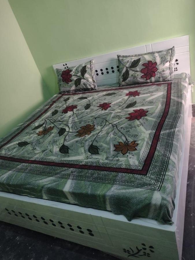 Oyo 83936 Chaudhary Guest House Bulandshahr Екстериор снимка